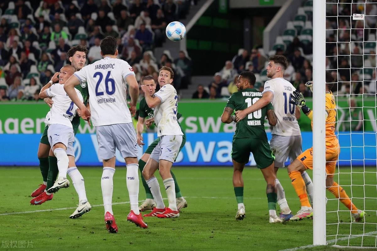 关于霍芬海姆客场逆转胜利，挺进四强的信息