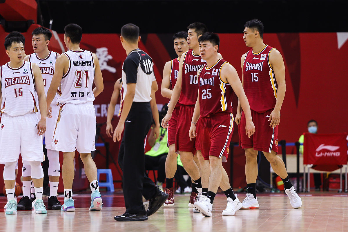 浙江男篮惊险战胜重庆保持势头的简单介绍