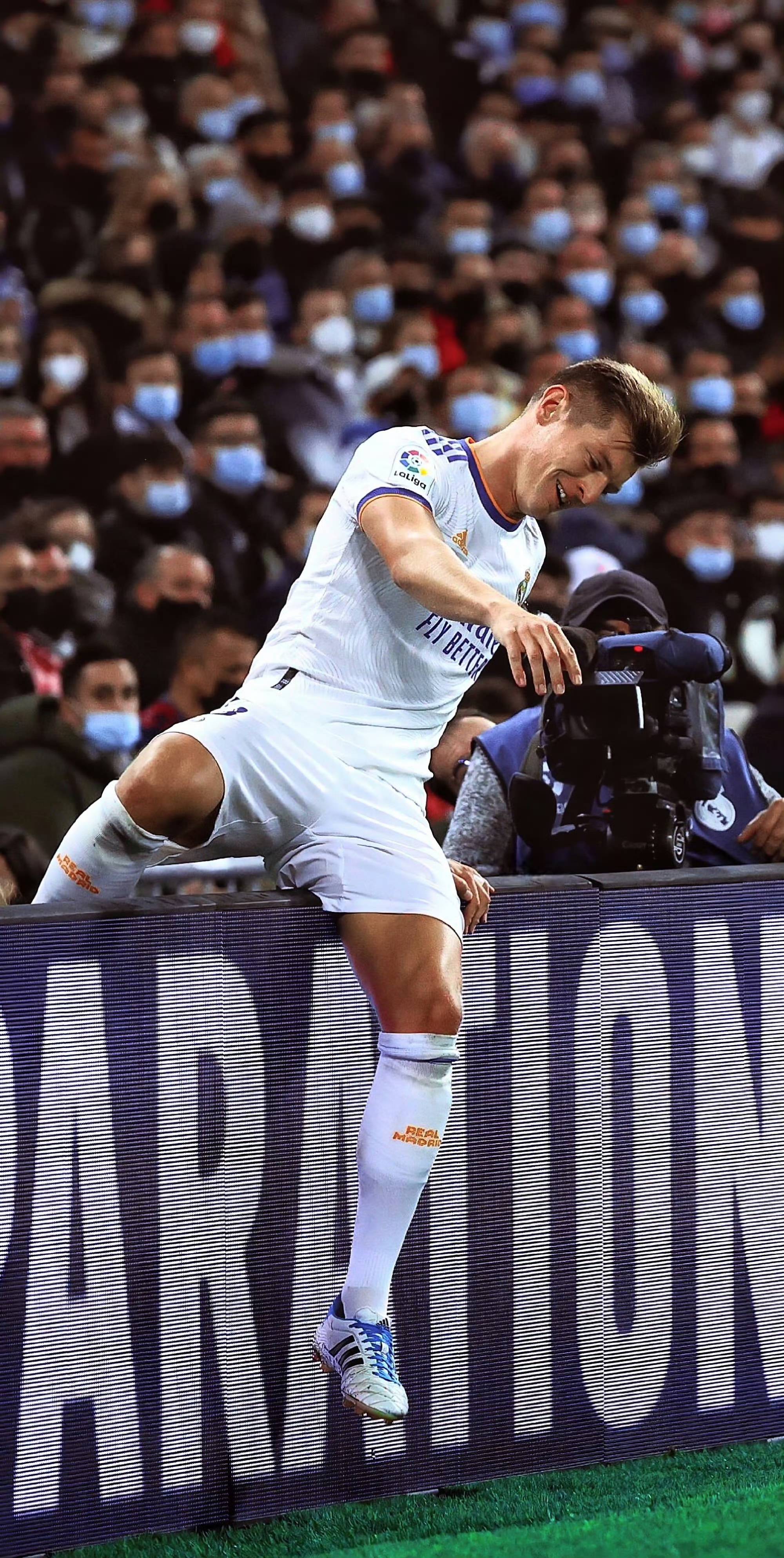 关于欧洲杯半决赛将燃烧战火，胜者将晋级决赛的信息