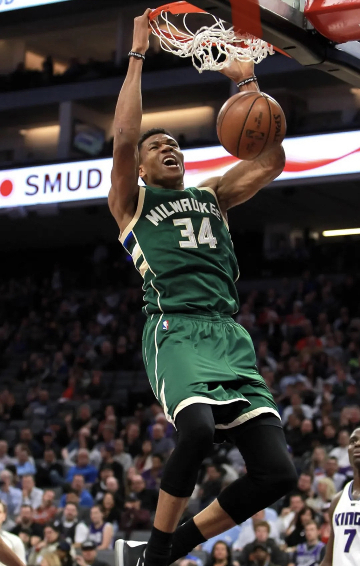 尼克斯绝杀马刺，克莱关键制胜