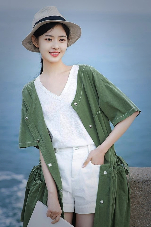 绿茵与硬木的共鸣，当意甲焦点战遇见硬仗之王哈利伯顿